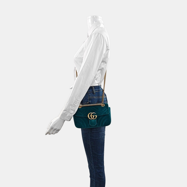 Authenticated pre-owned GG Marmont Small Velvet Green - Shoulder Bag at Looply
