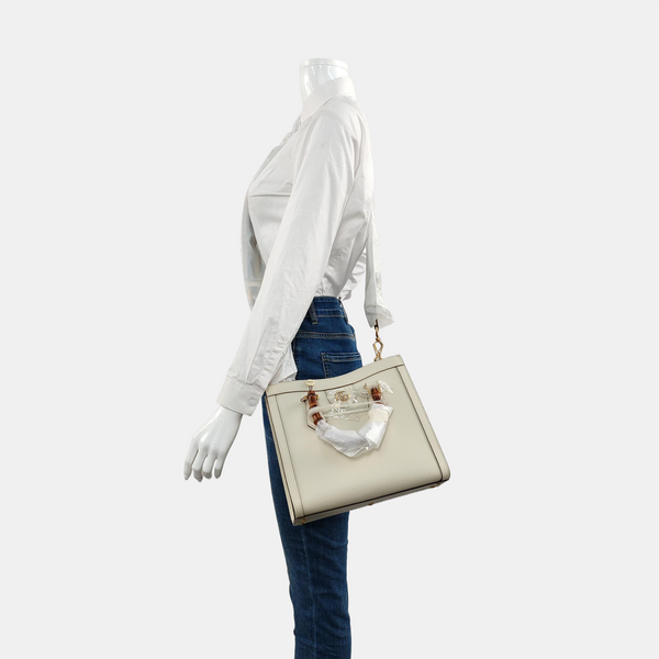 Authenticated pre-owned Diana Small Calfskin White - Shoulder Bag at Looply