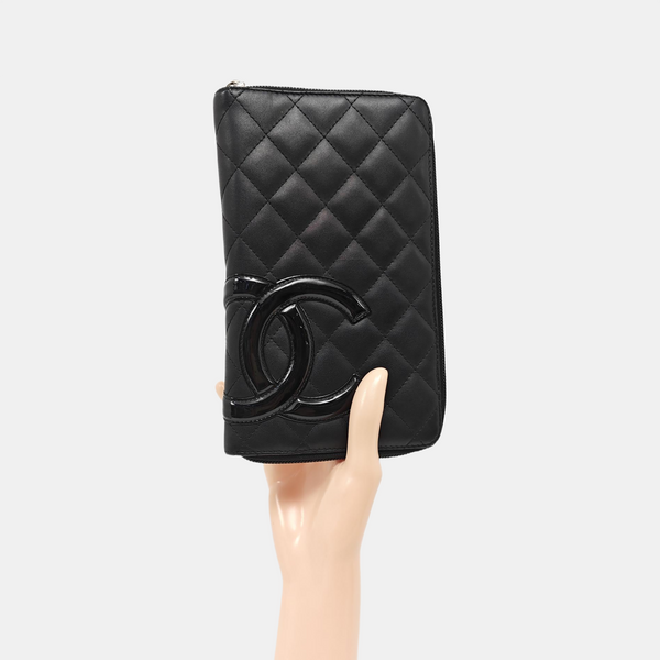 Authenticated pre-owned Cambon Quilted Calfskin Black Wallet - Wallet at Looply