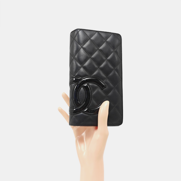 Authenticated pre-owned Cambon Quilted Calfskin Black Wallet - Wallet at Looply