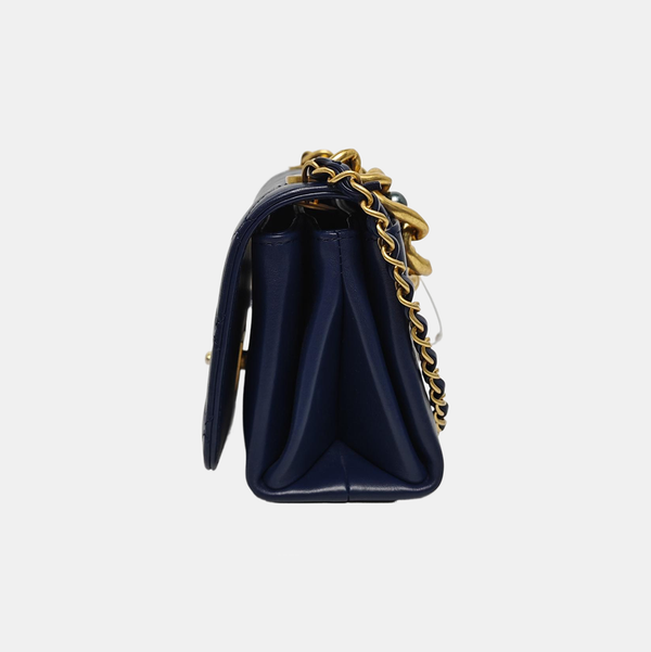 Authenticated pre-owned Classic Flap Quilted Calfskin Blue - Shoulder Bag at Looply