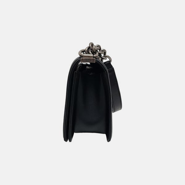 BOY CHANEL Medium Quilted Calfskin Black