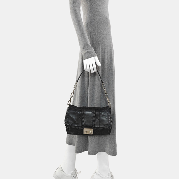 New Lock Calfskin Black
