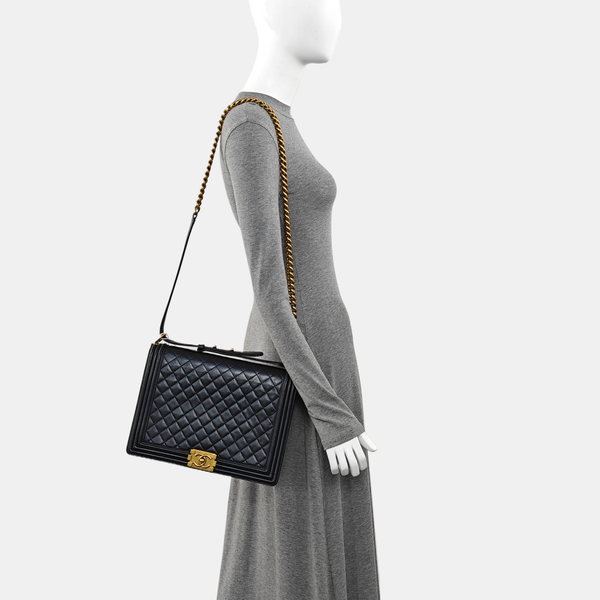 BOY CHANEL Extra Large Quilted Lambskin Black