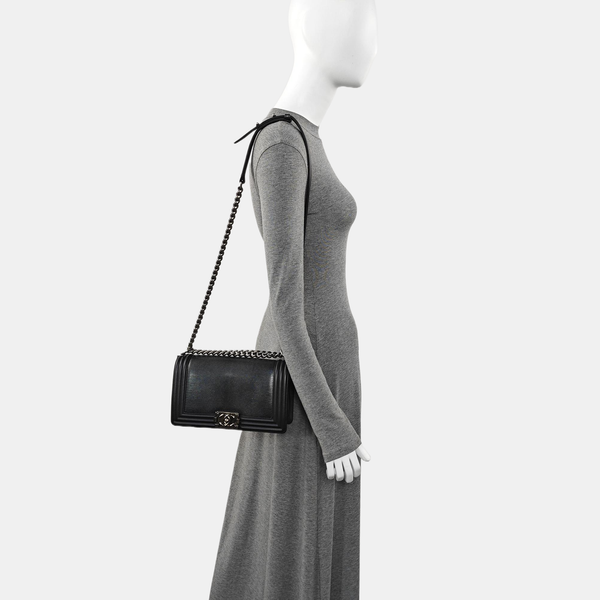 BOY CHANEL Medium Lambskin Black