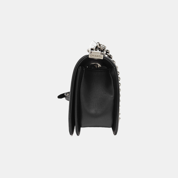 BOY CHANEL Medium Lambskin Black