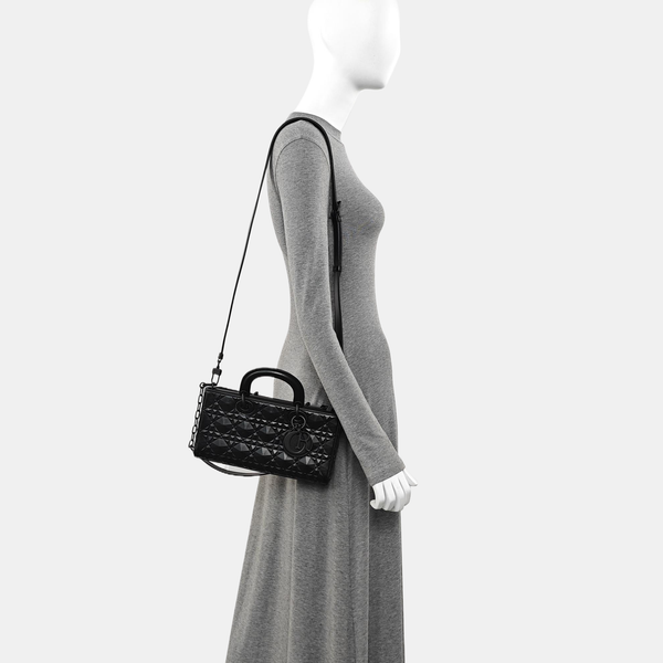 Lady D-Joy Medium Cannage Calfskin Black