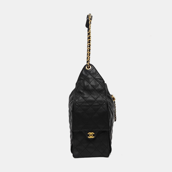 CHANEL 25 Medium Quilted Calfskin Black