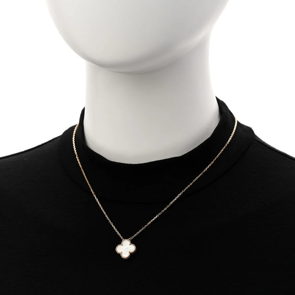 Authenticated pre-owned 18K Yellow Gold Mother of Pearl Vintage Alhambra Pendant Necklace - Necklace at Looply