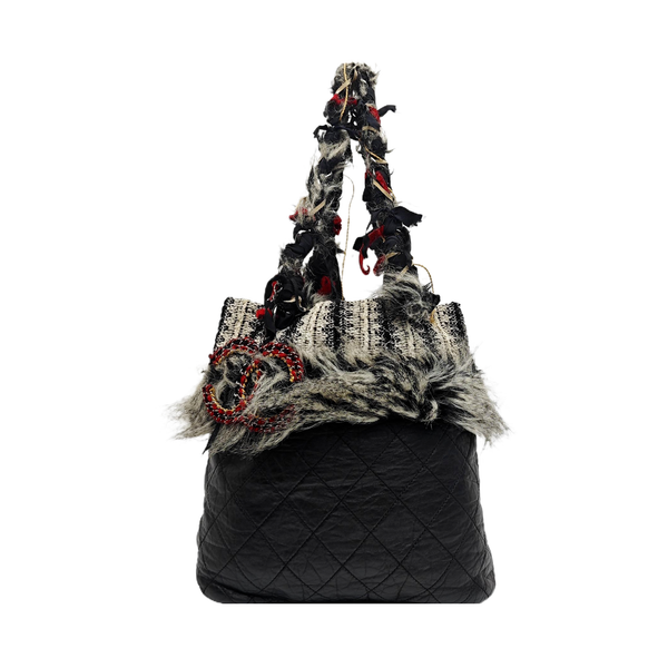 Quilted Calfskin Shoulder Bag Black