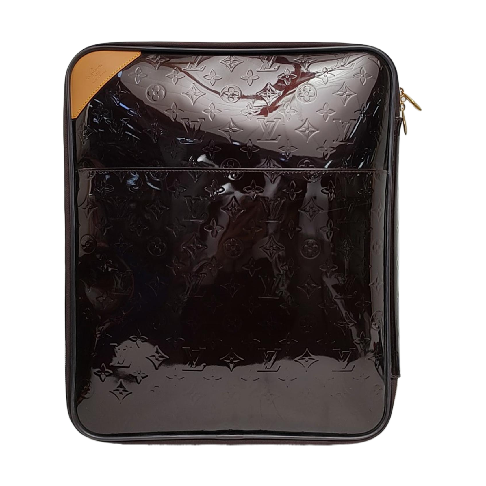 Authenticated pre-owned  PEGASE 45 Patent Leather Burgundy - Luggage at Looply
