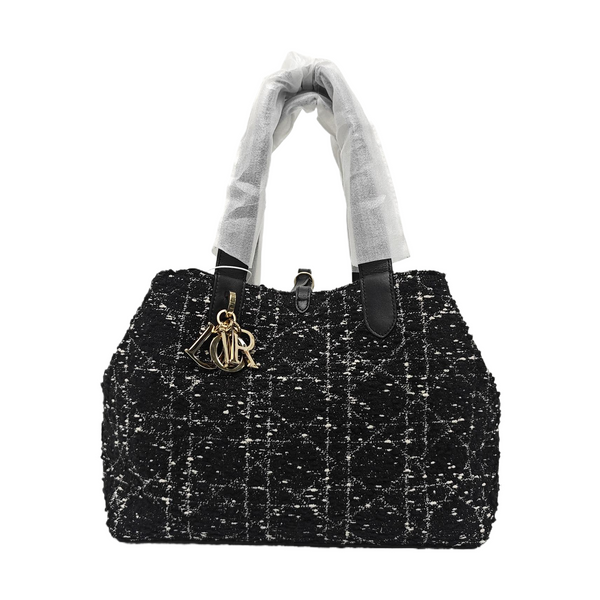 Toujours Medium Cannage Fabric Black