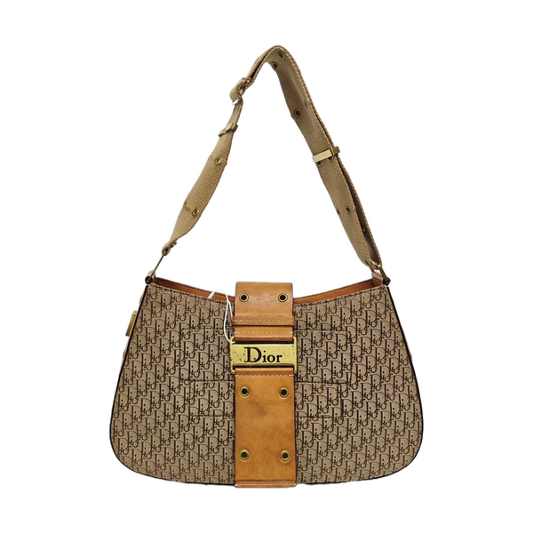 Street Chic Oblique Canvas Brown