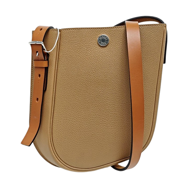 Perspective Cavaliere 19 Clemence Brown