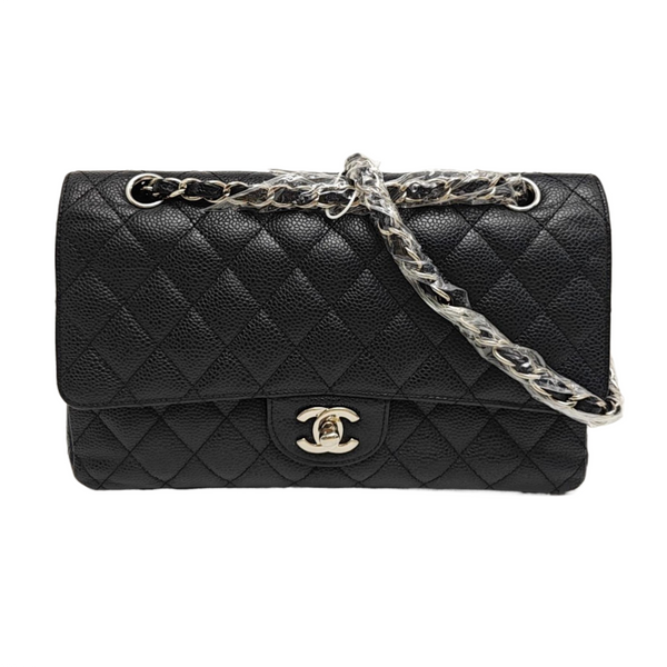 CLASSIC FLAP Medium Quilted Grained Calfskin Black