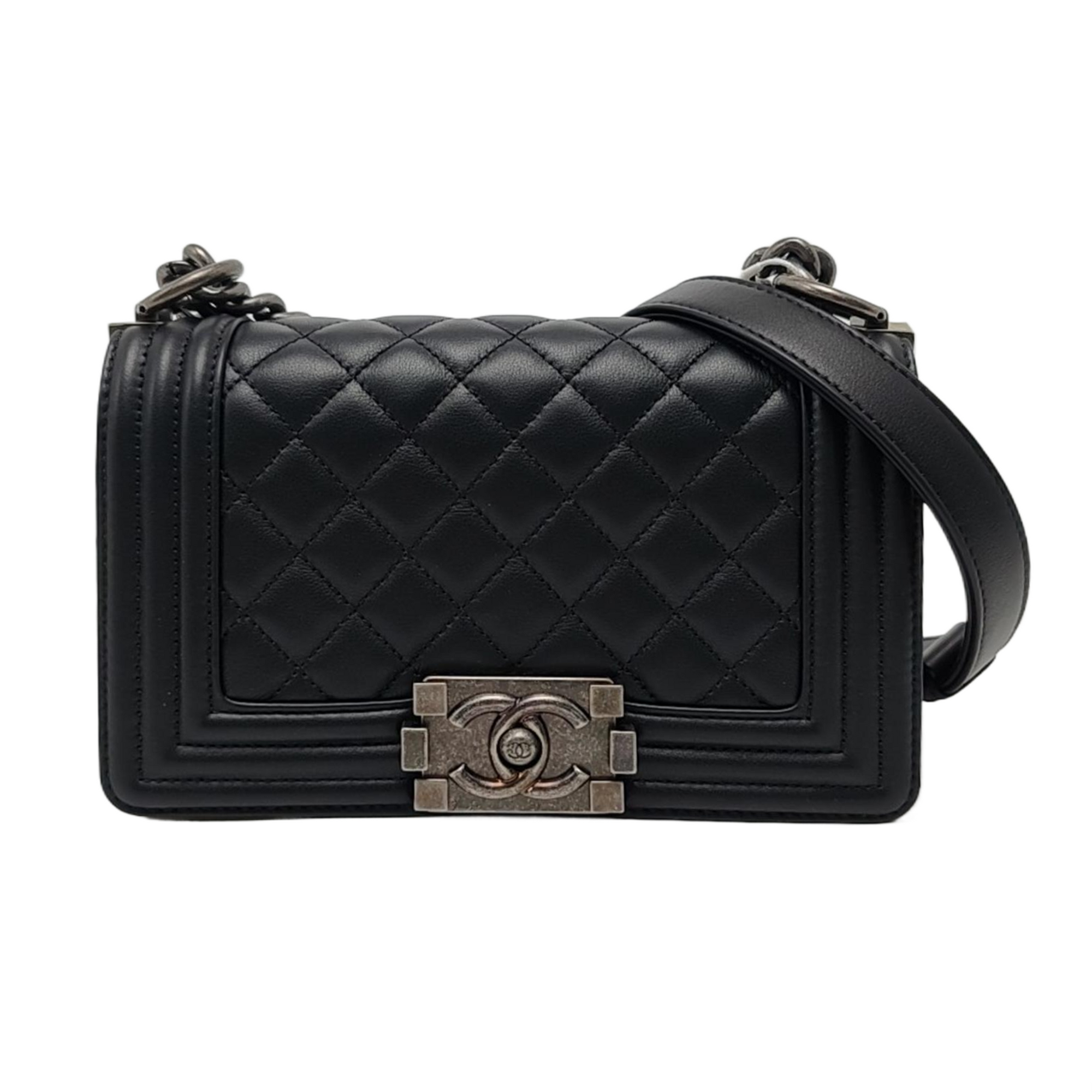 BOY CHANEL Small Quilted Calfskin Black