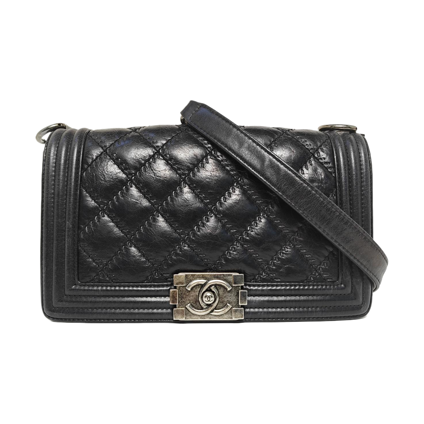 BOY CHANEL Medium Quilted Calfskin Black