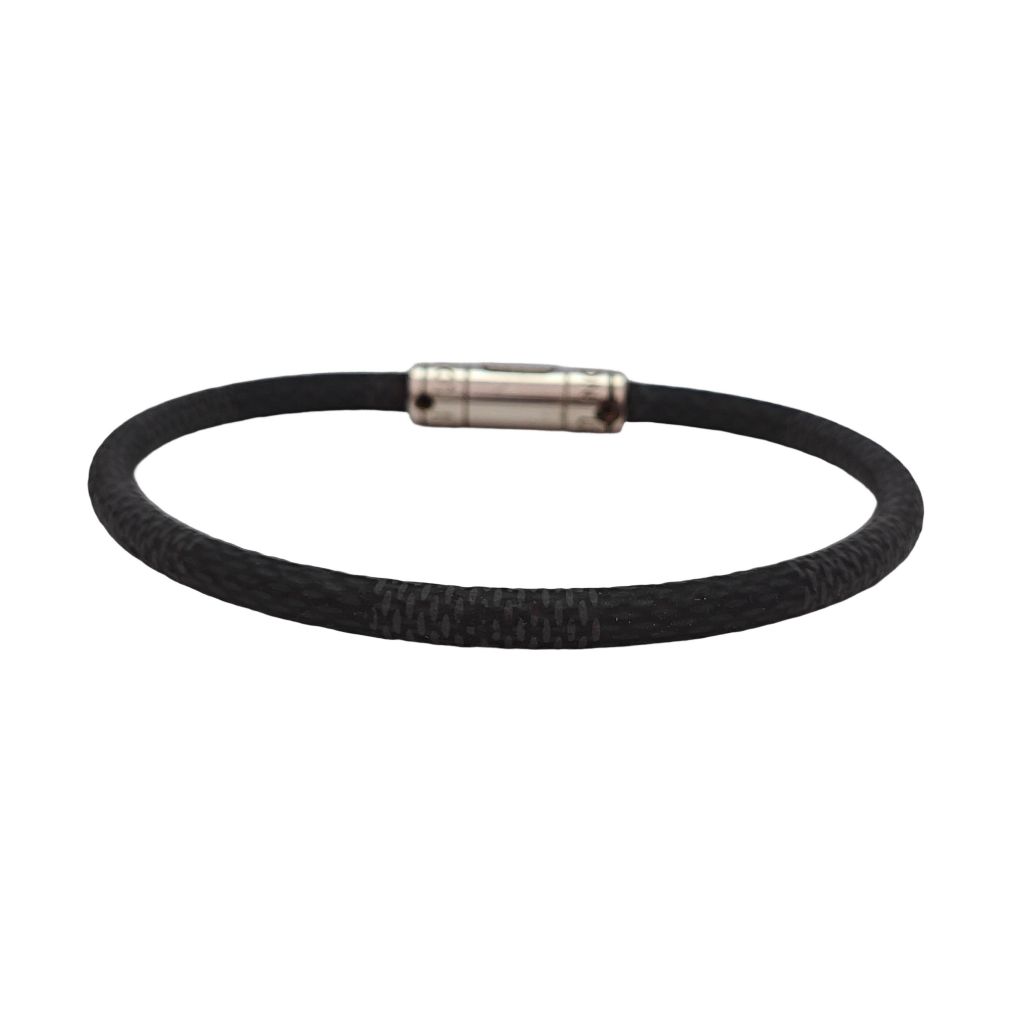 KEEP IT Metal Black Bangle