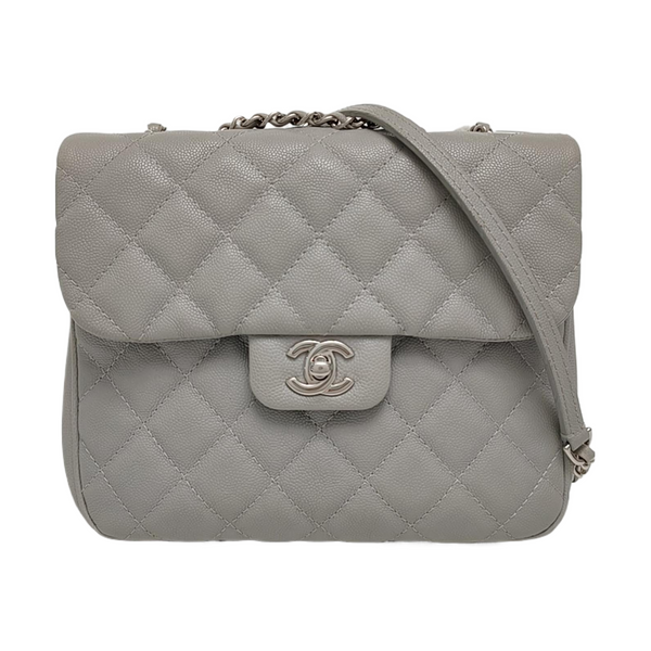 Authenticated pre-owned  CLASSIC FLAP Quilted Grained Calfskin Grey - Shoulder Bag at Looply