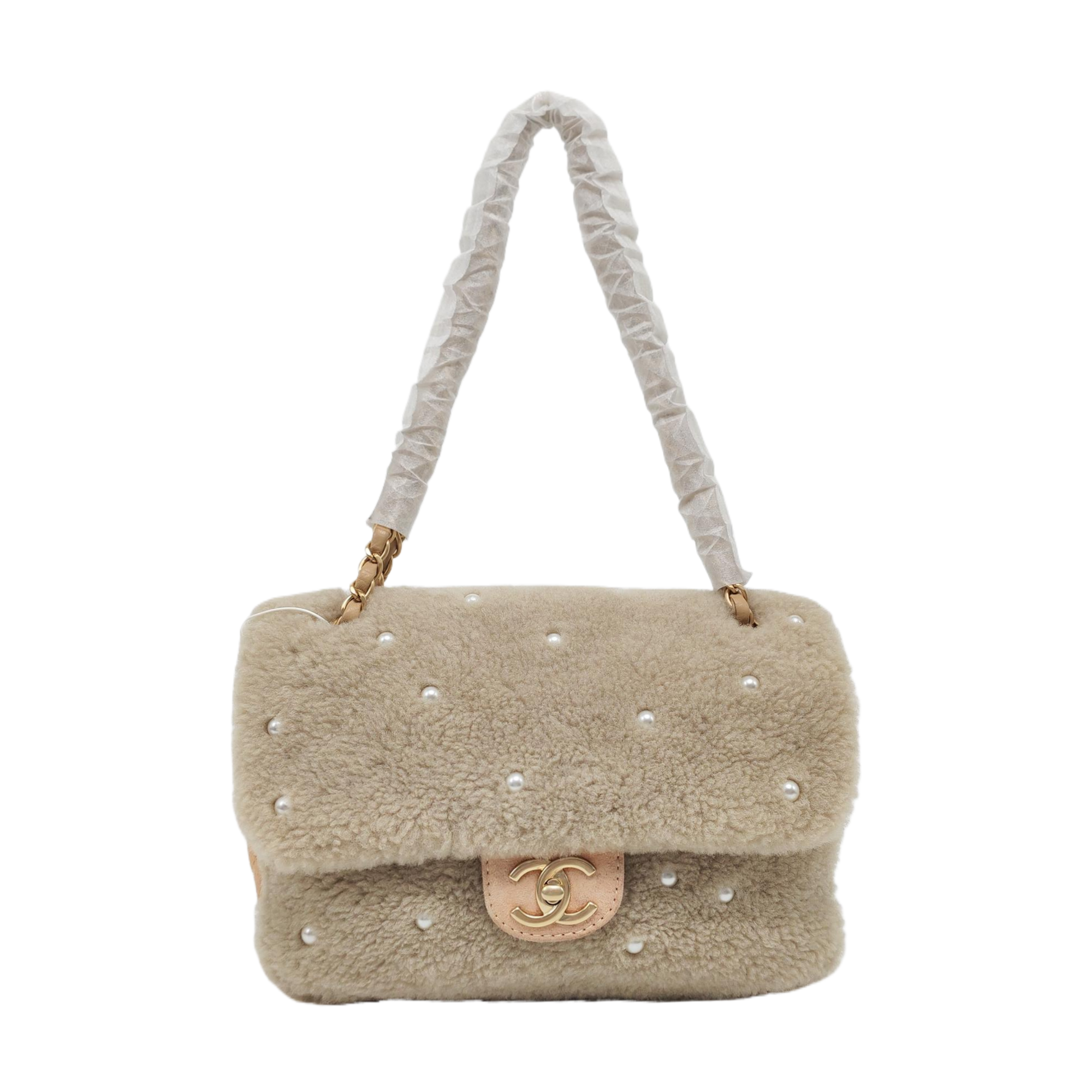 CLASSIC FLAP Small Sheepskin Gray