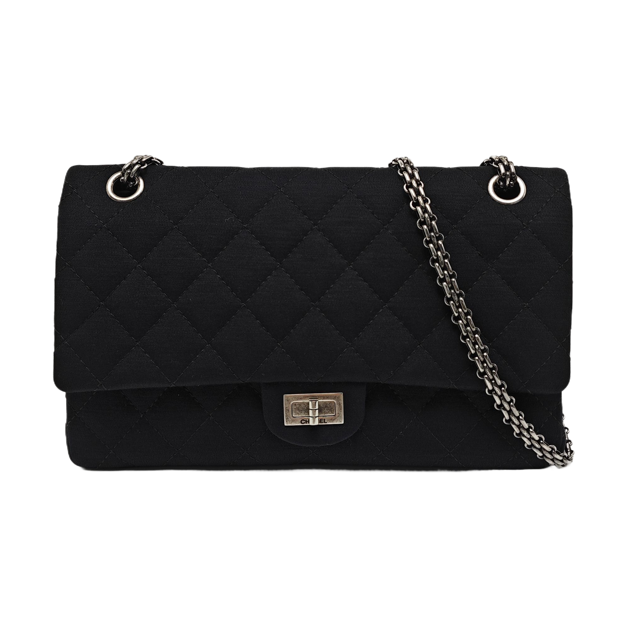 Authenticated pre-owned  2.55 227 (jumbo) Quilted Fabric Black - Shoulder Bag at Looply