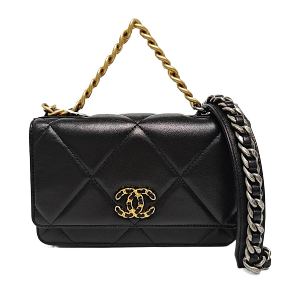 CHANEL 19 WOC Quilted Lambskin Black