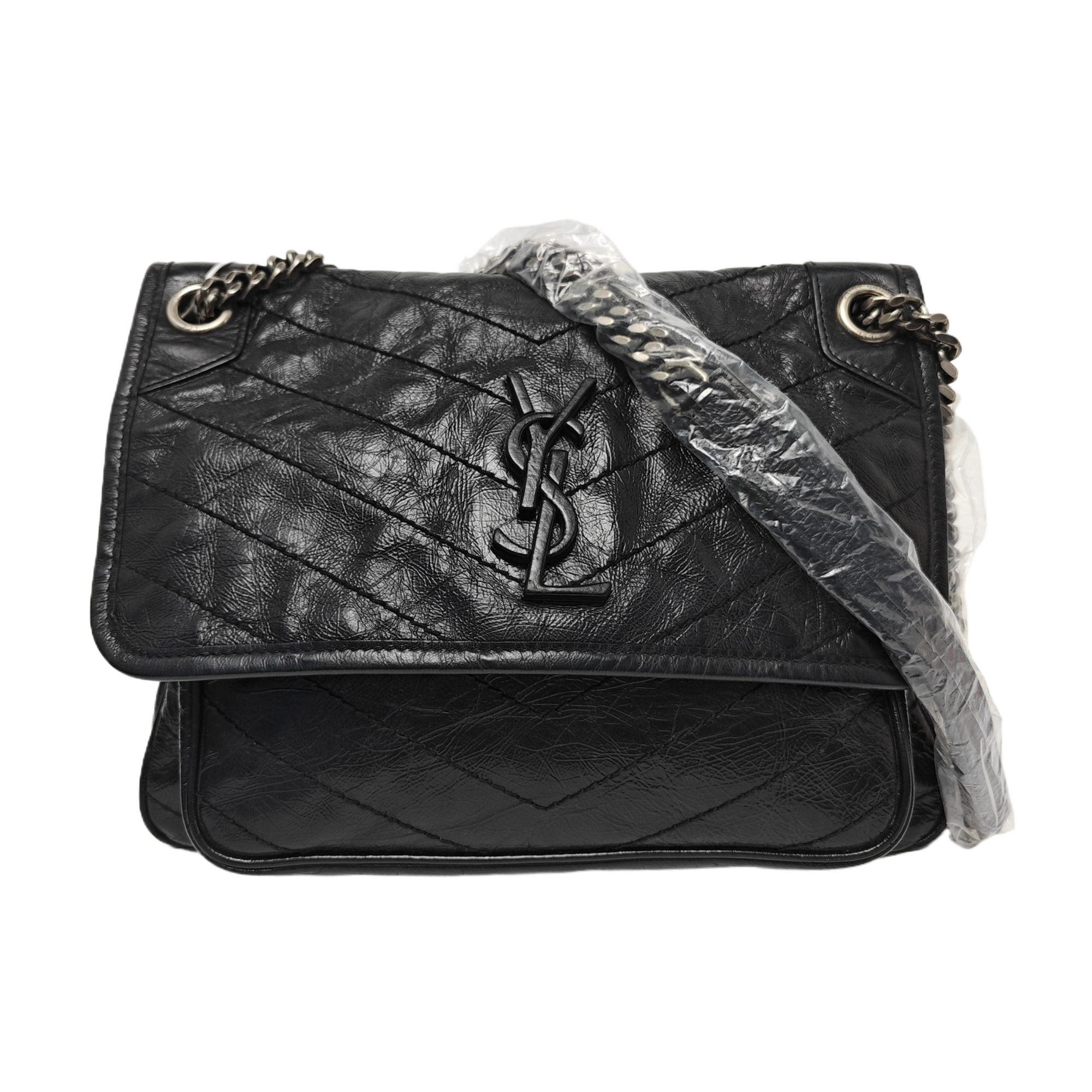 NIKI Medium Chevron Calfskin Black