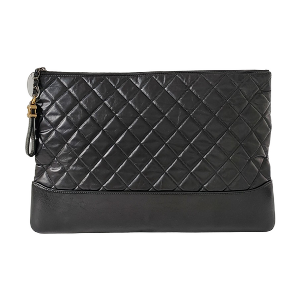 Authenticated pre-owned  GABRIELLE Large Quilted Calfskin Black - Clutch at Looply