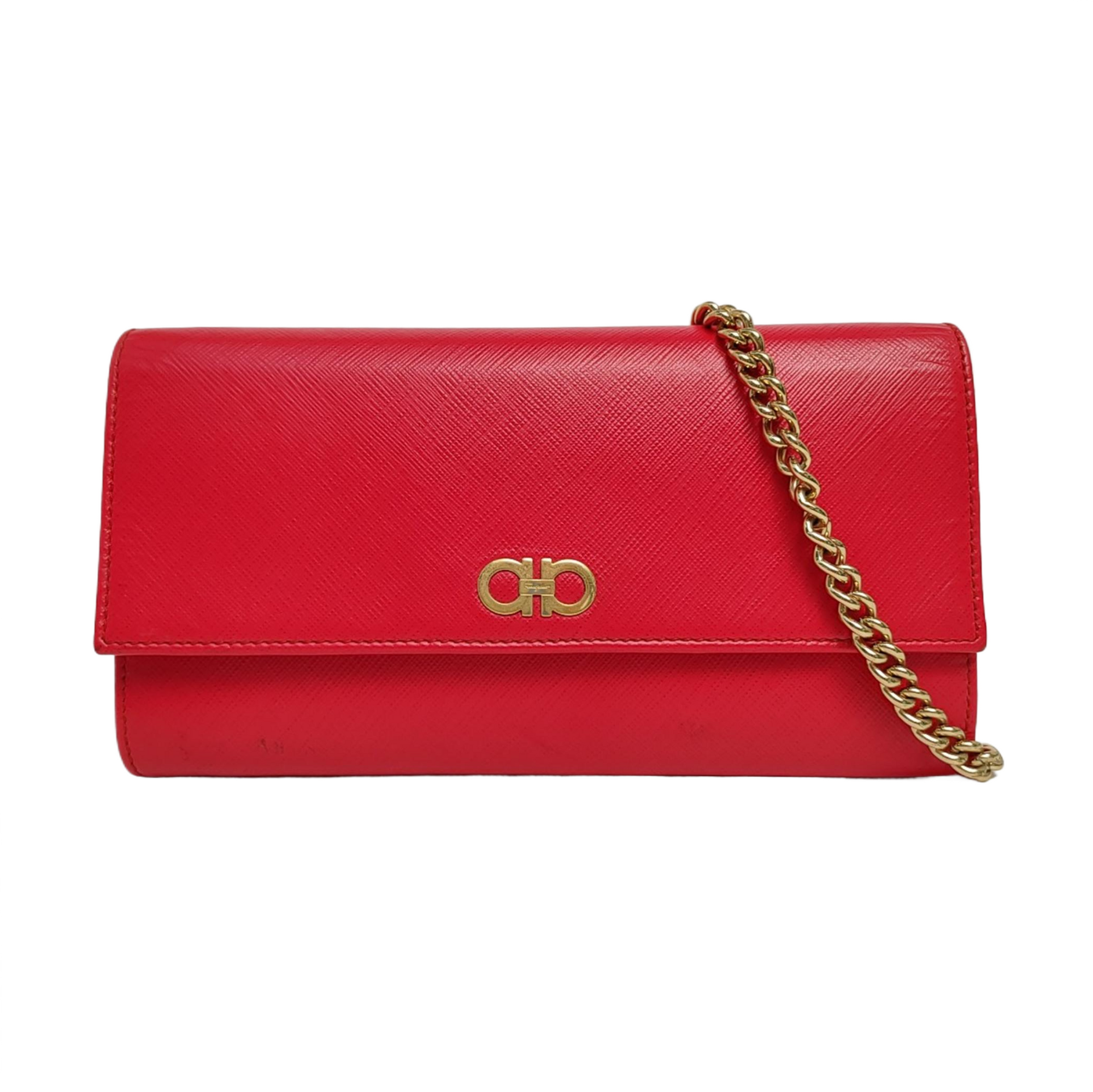 Authenticated pre-owned  Gancini Calfskin Red - Shoulder Bag at Looply