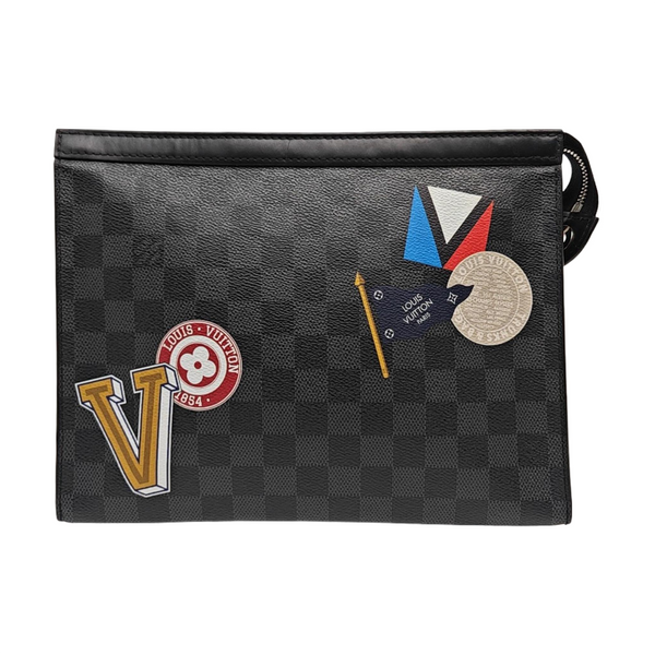Pochette Voyag MM Damier Graphite Coated Canvas Gray