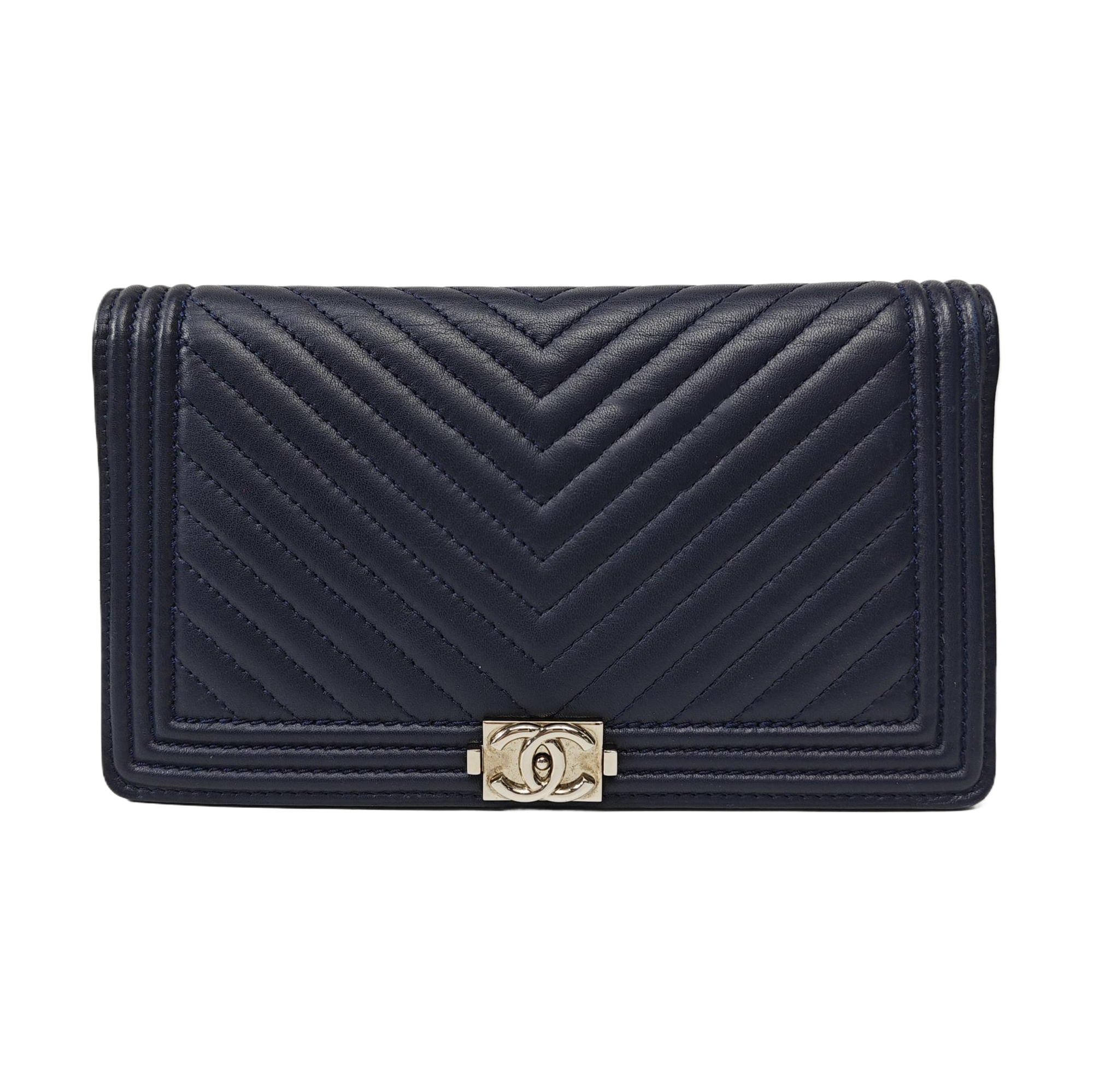 BOY CHANEL Mini Chevron Lambskin Blue