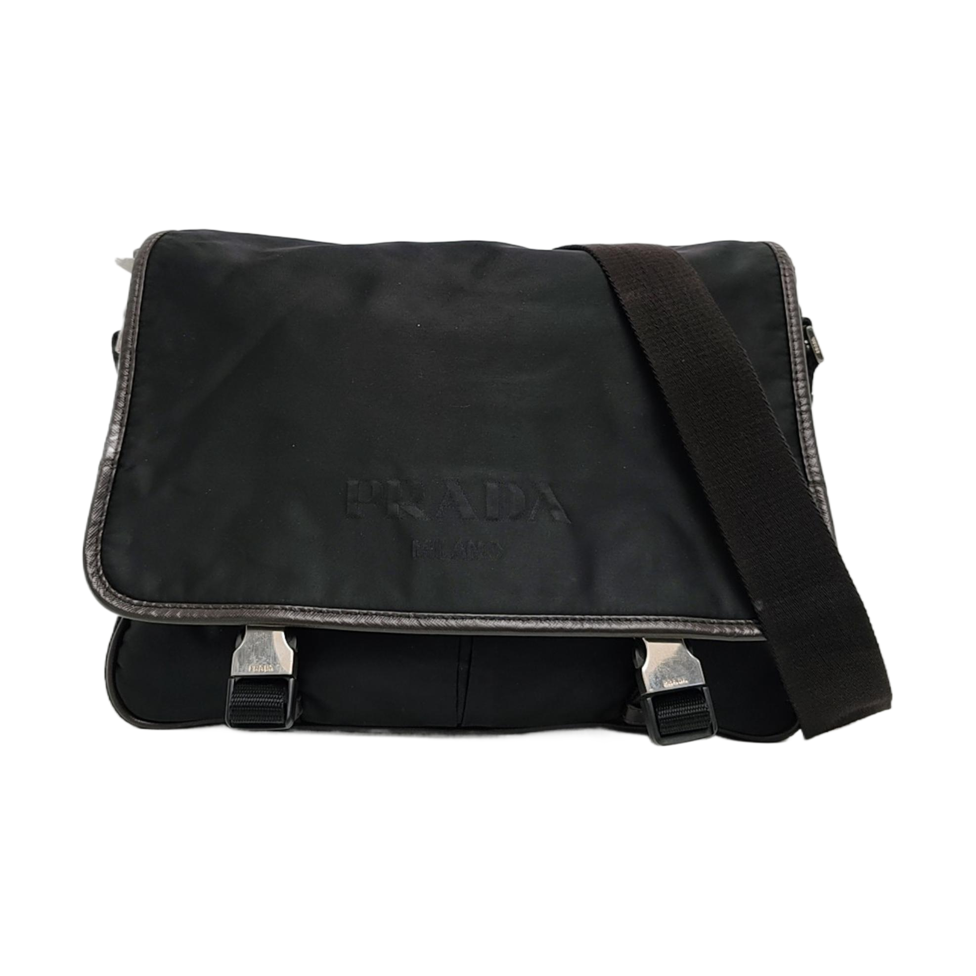 Vela Messenger Bag Nylon Black
