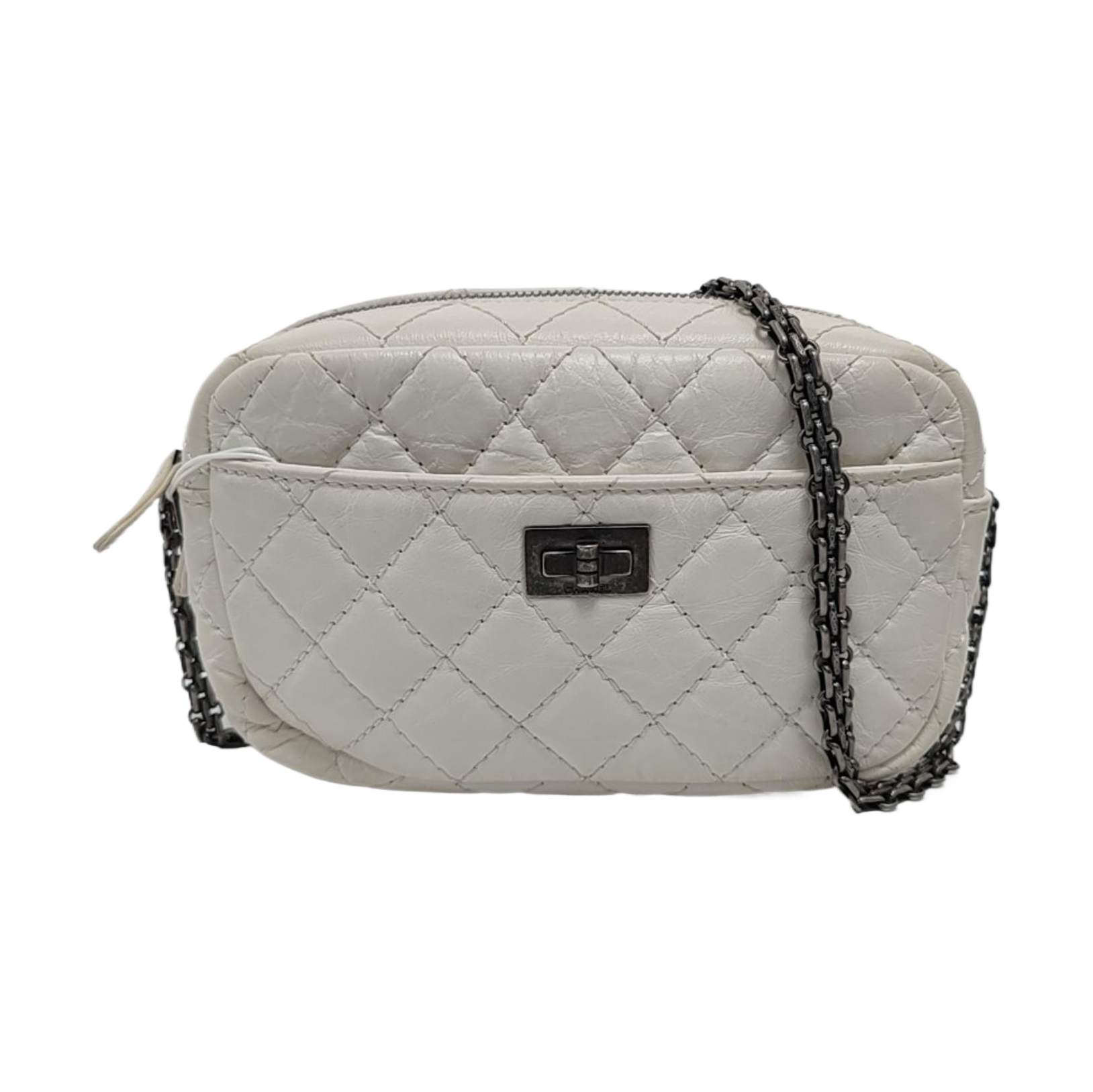 Authenticated pre-owned  2.55 Quilted Calfskin White - Crossbody Bag at Looply