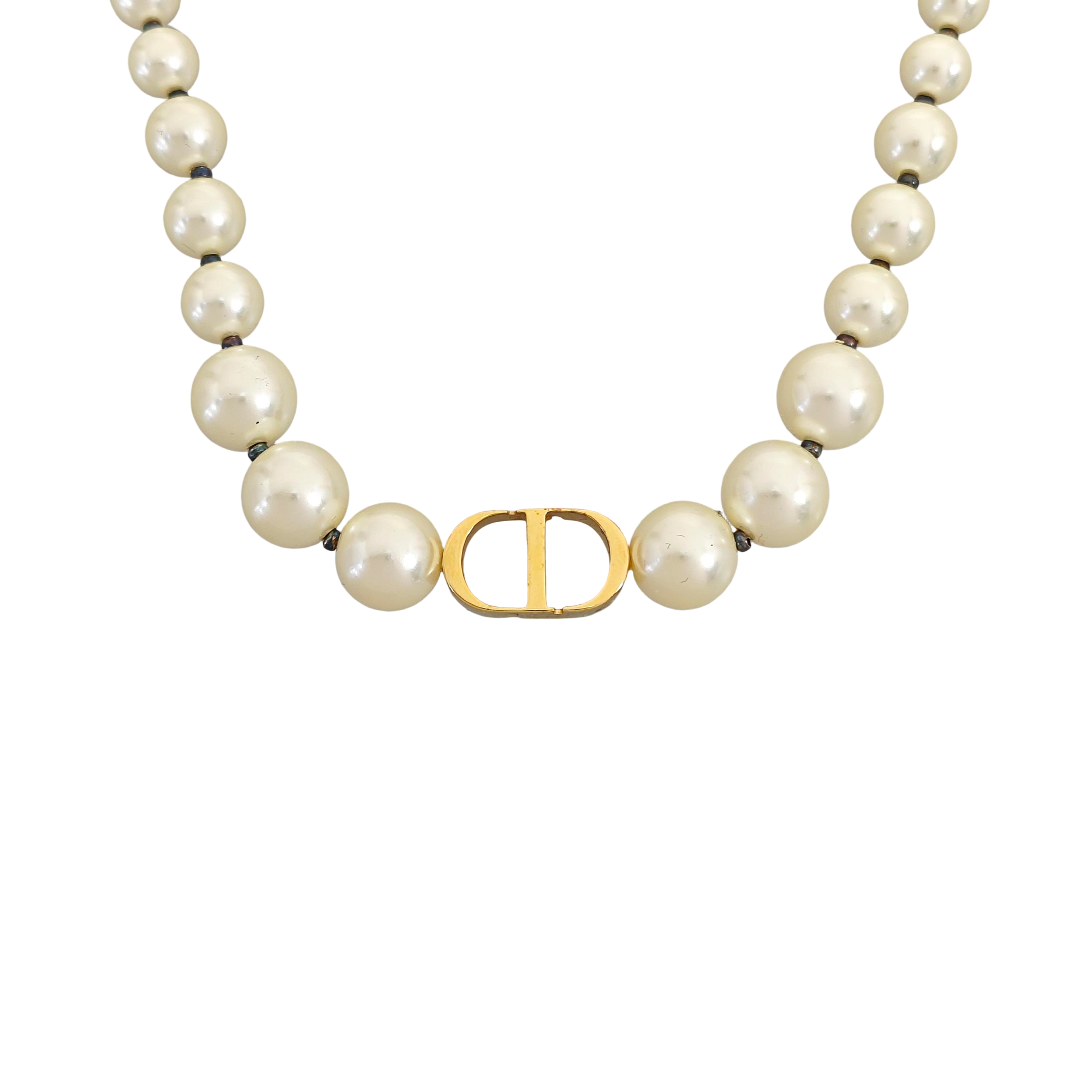 30 Montaigne Metal Gold Necklace