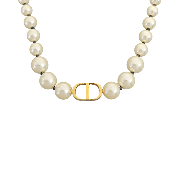 30 Montaigne Metal Gold Necklace