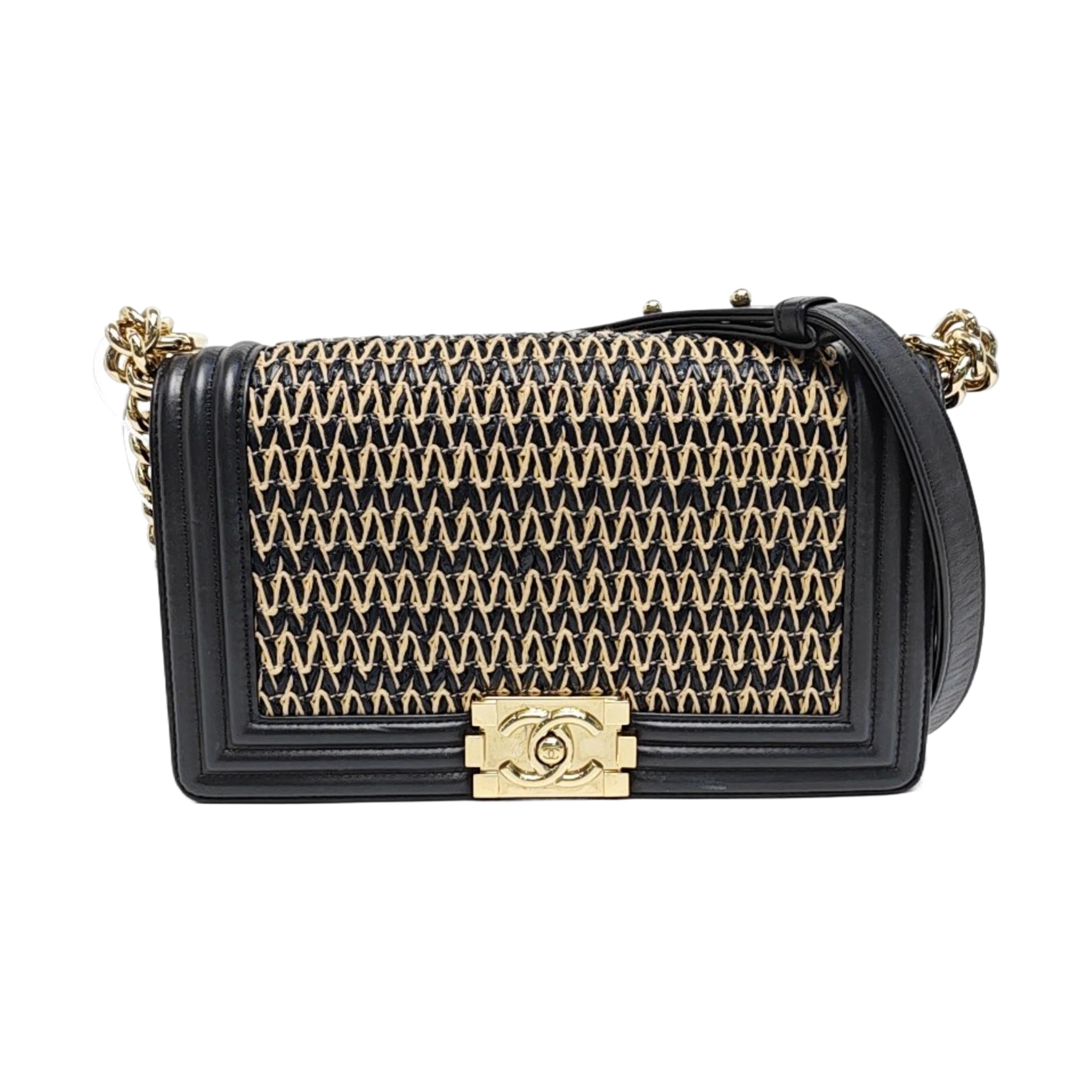 BOY CHANEL Medium Lambskin Black