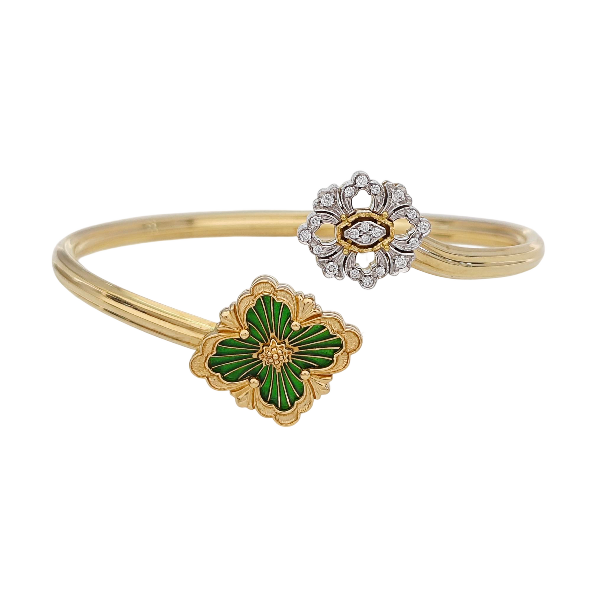 18k White Gold Bangle