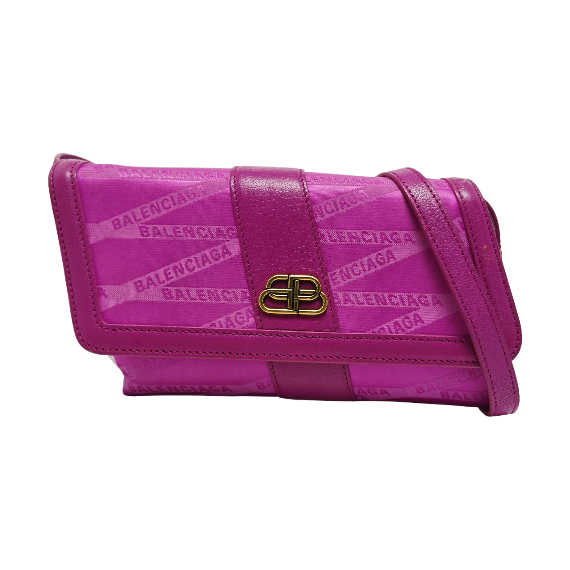 Nylon Shoulder Bag Pink