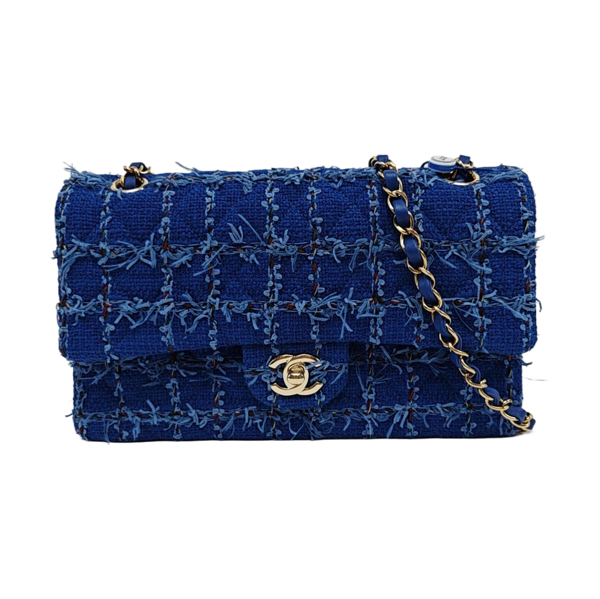 CLASSIC FLAP Medium Quilted Wool Blue
