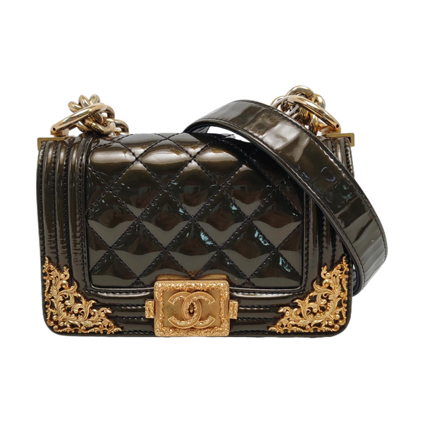 Authenticated pre-owned  BOY CHANEL Quilted Patent Leather Green - Shoulder Bag at Looply