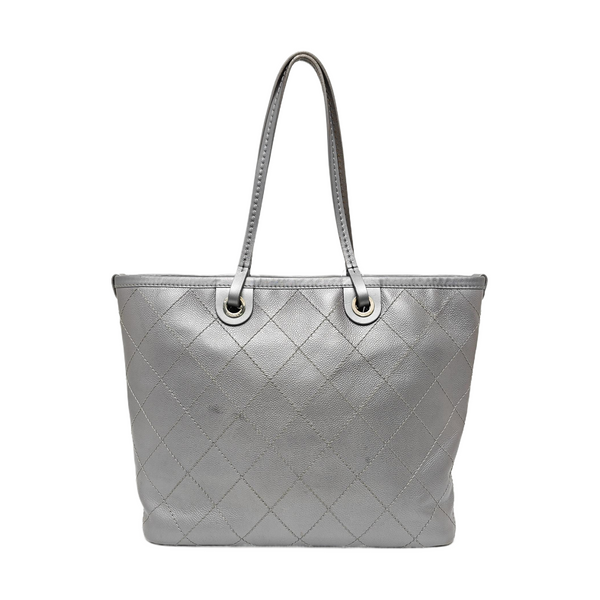 SHOPPING FEVER TOTE Quilted Grained Calfskin Silver