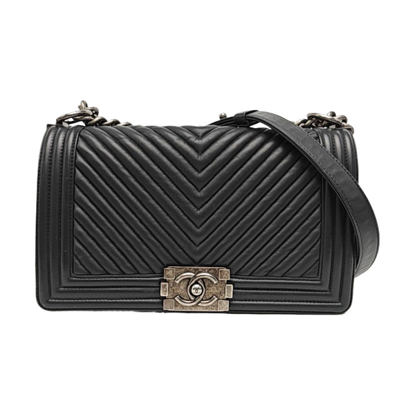 BOY CHANEL Medium Chevron Lambskin Black