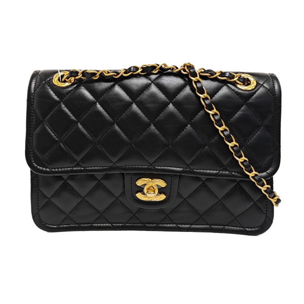CLASSIC FLAP Medium Quilted Calfskin Black
