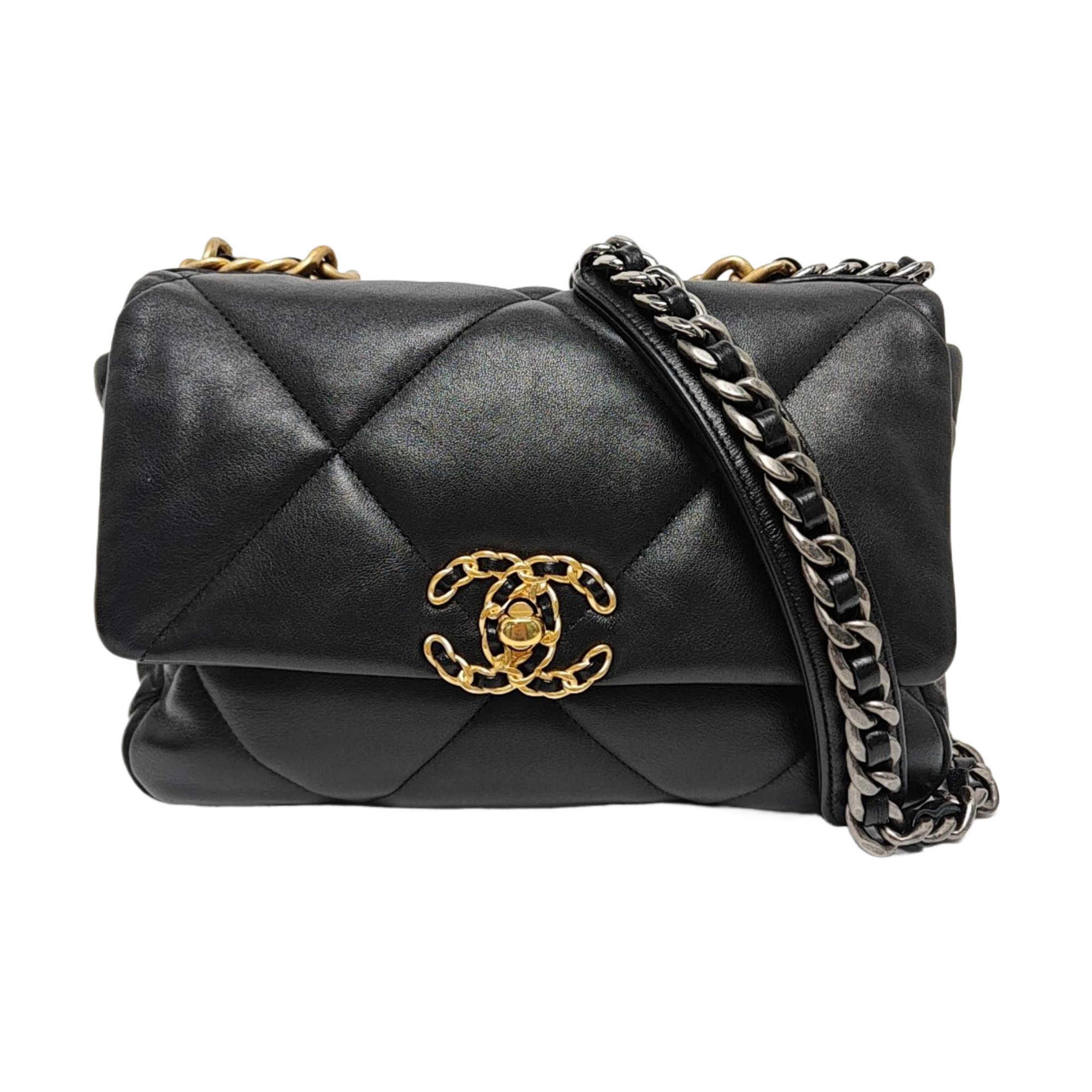 CHANEL 19 Small Quilted Lambskin Black