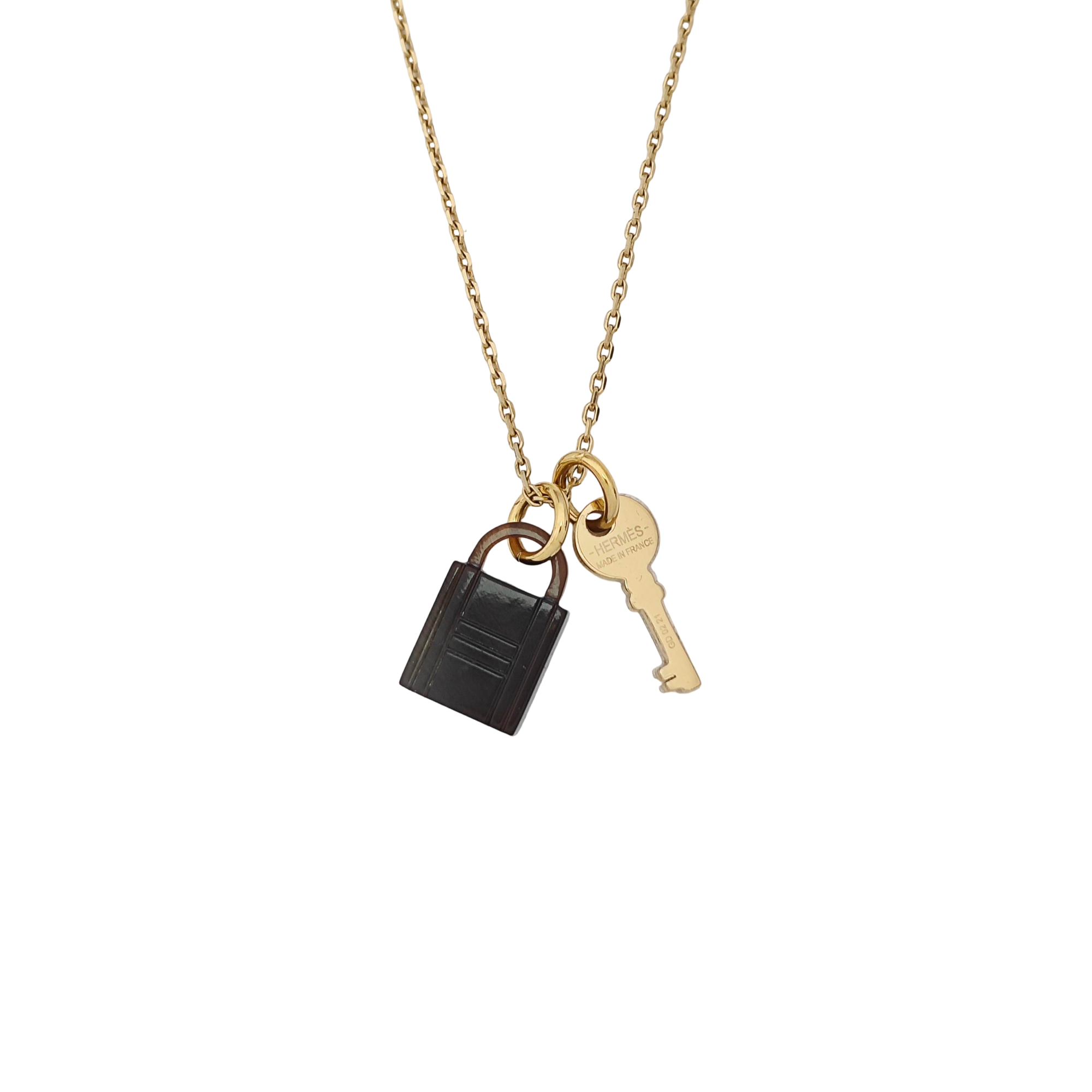 Amulette Maroquinier Metal Gold Necklace