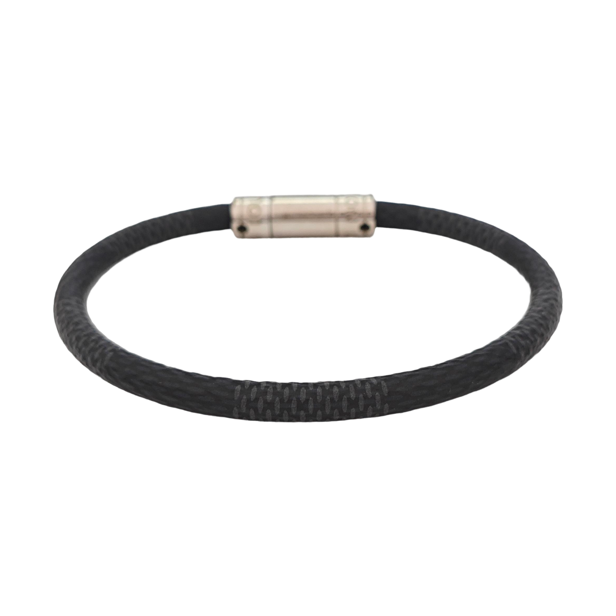 KEEP IT Metal Black Bangle