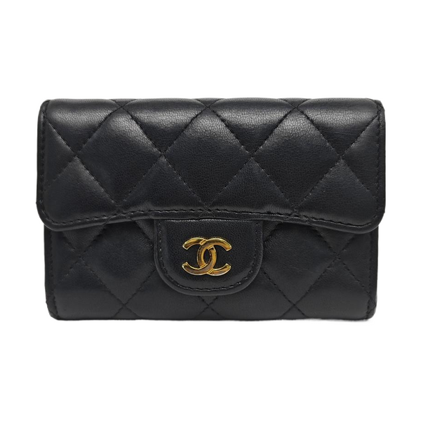 CLASSIC FLAP Quilted Lambskin Black Card Holder
