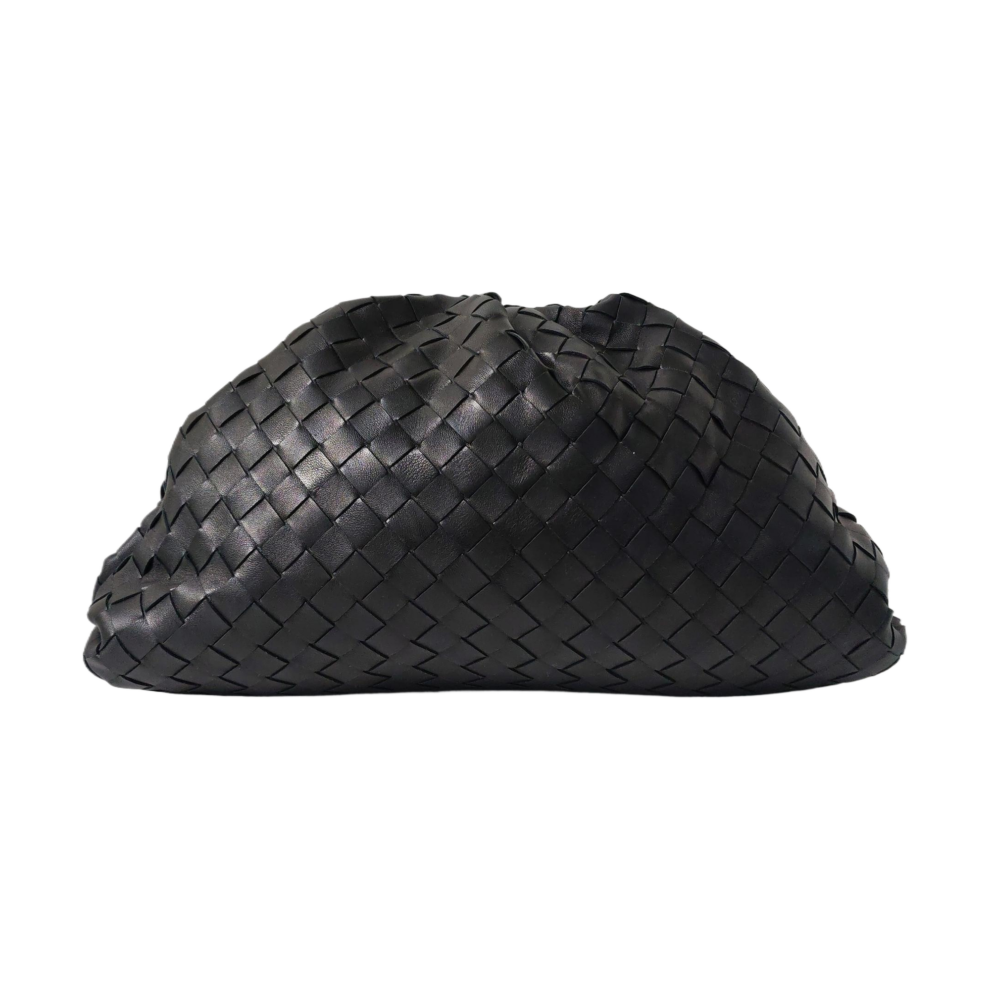 The Pouch Large Lambskin Black