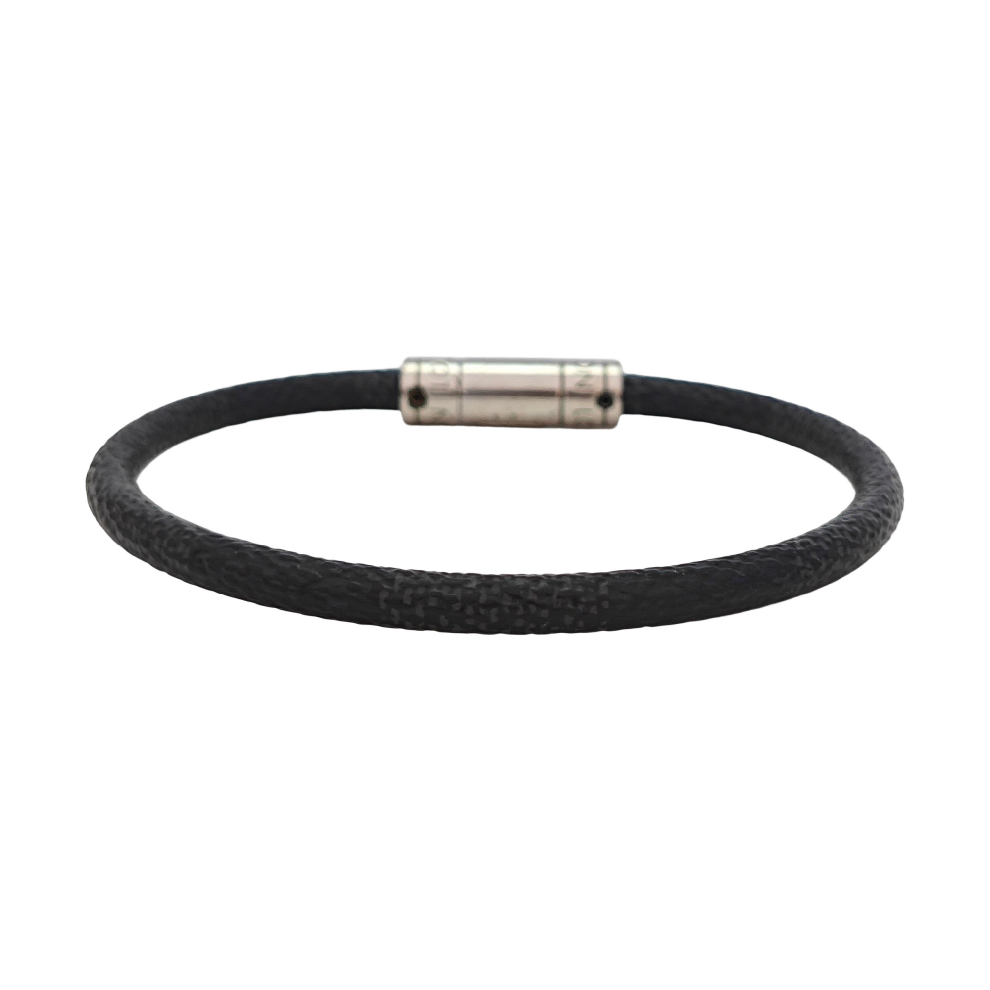 KEEP IT Metal Black Bangle