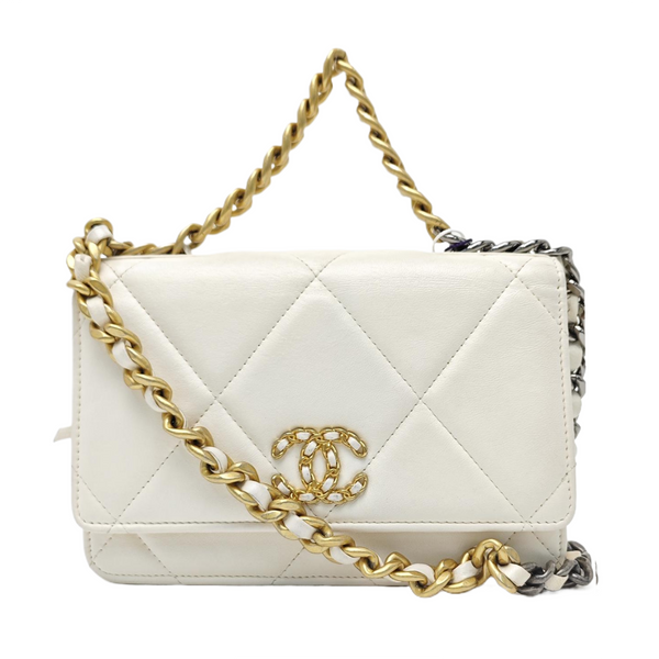 CHANEL 19 Quilted Lambskin White